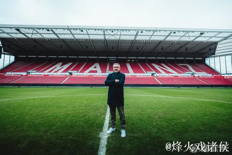 官方：前柏林联合主帅菲舍尔执教美因茨，双方签